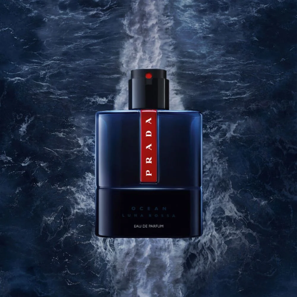 Prada Luna Rossa Ocean perfume bottle with dynamic water splash effect